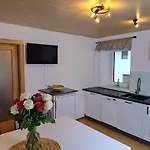 Holiday home Peterhof - Komm Als Gast & Geh Als Freund *