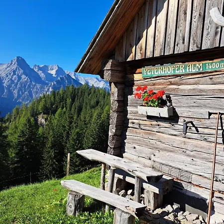 Peterhof – Komm Als Gast&geh Als Freund Ferienhaus *