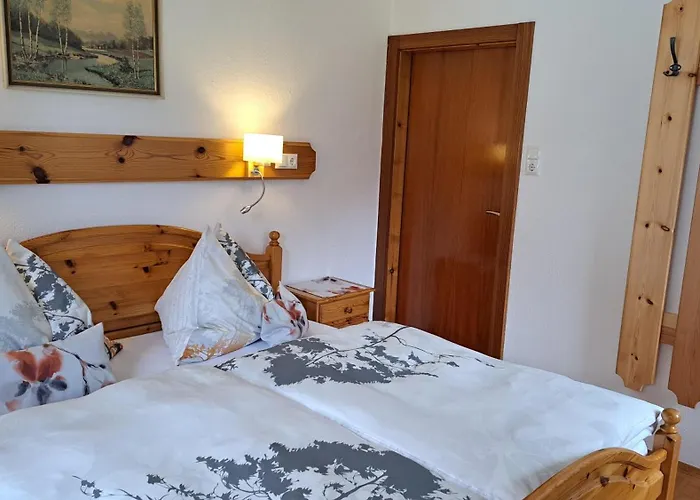 Peterhof – Komm Als Gast&geh Als Freund *