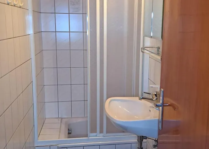 Peterhof – Komm Als Gast&geh Als Freund Ferienhaus *