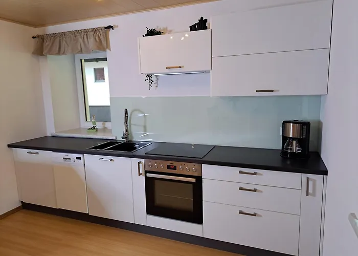 Semesterbostad Peterhof - Komm Als Gast & Geh Als Freund