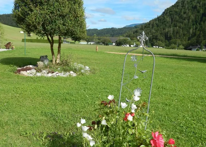 Peterhof – Komm Als Gast&geh Als Freund